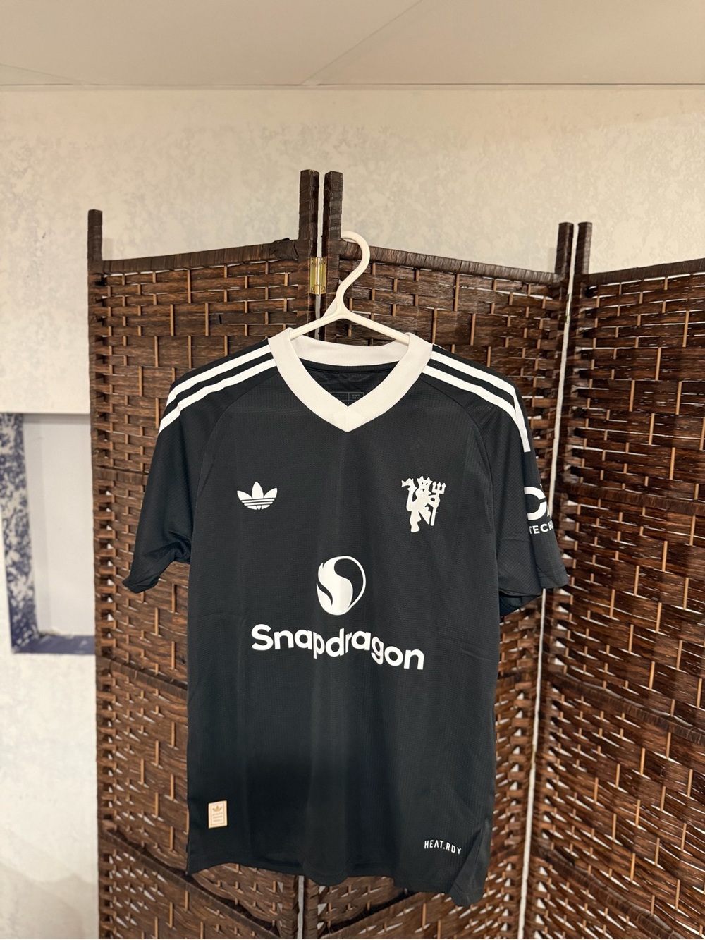 Manchester United Away 2025 Black Soccer Jersey